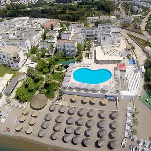 Charm Beach Отель