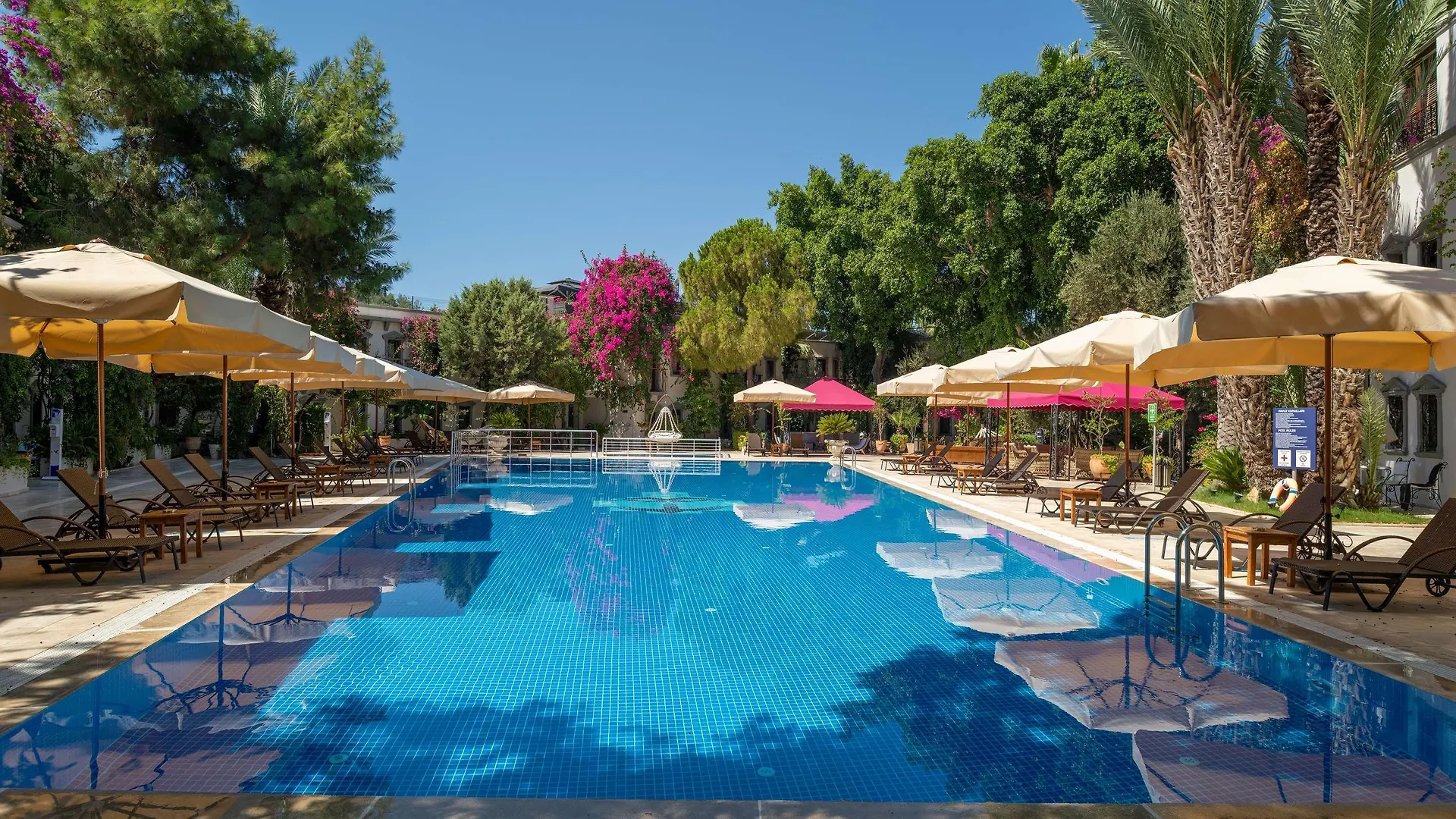 Doubletree By Hilton Bodrum Marina Vista 4*,  טורקיה