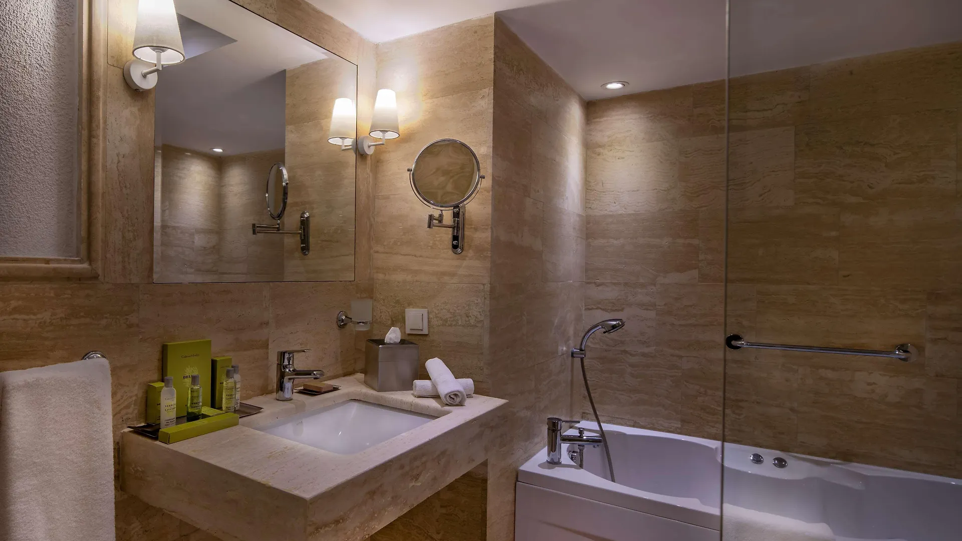 Doubletree By Hilton Bodrum Marina Vista